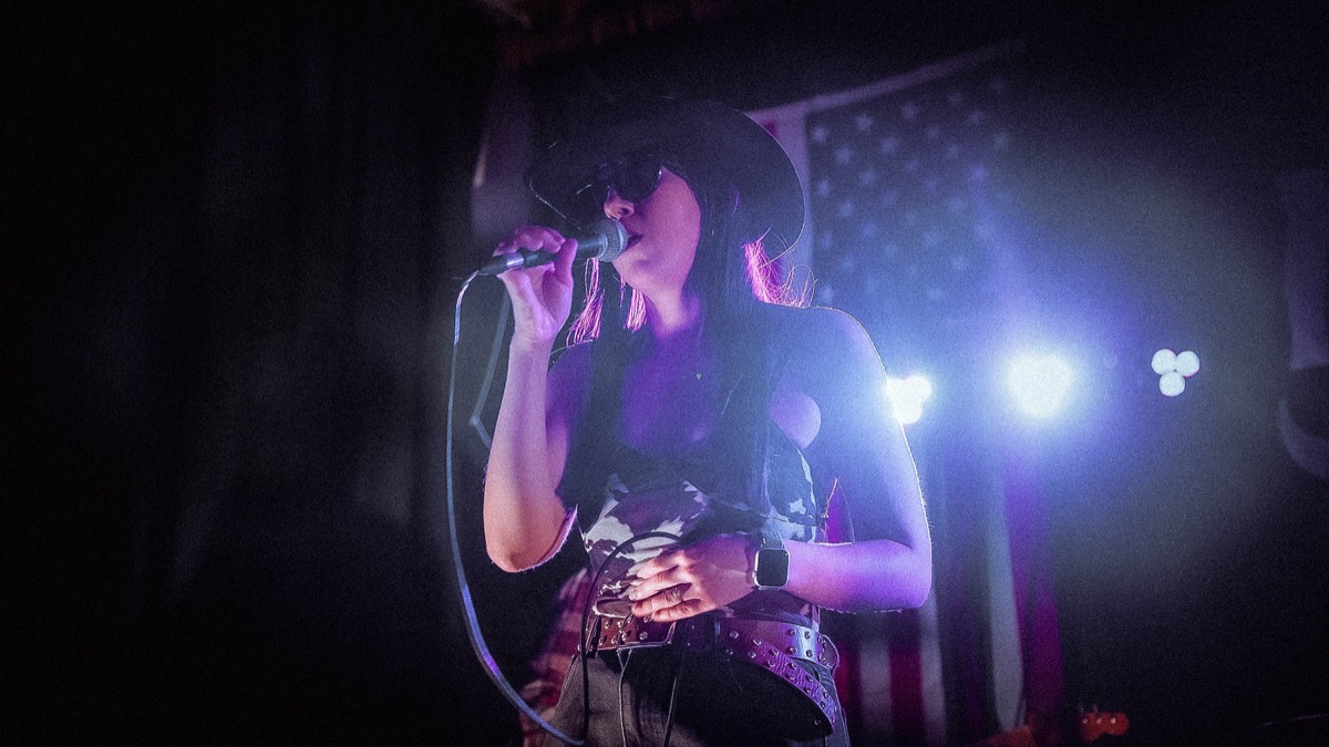Next Stop Nashville performing live – modern country tribute band in the West Midlands